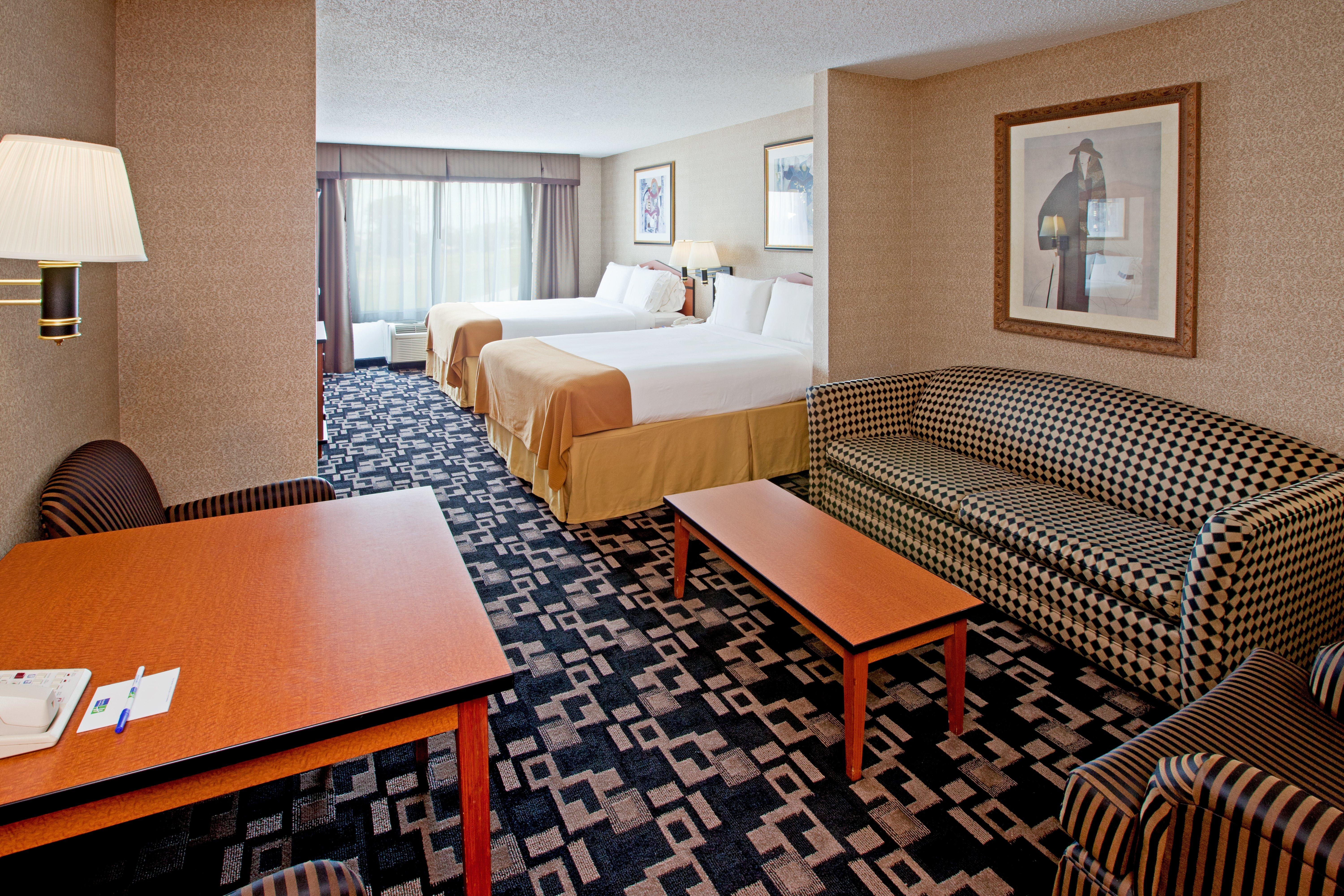 Holiday Inn Express Hotel & Suites Грийнууд Стая снимка
