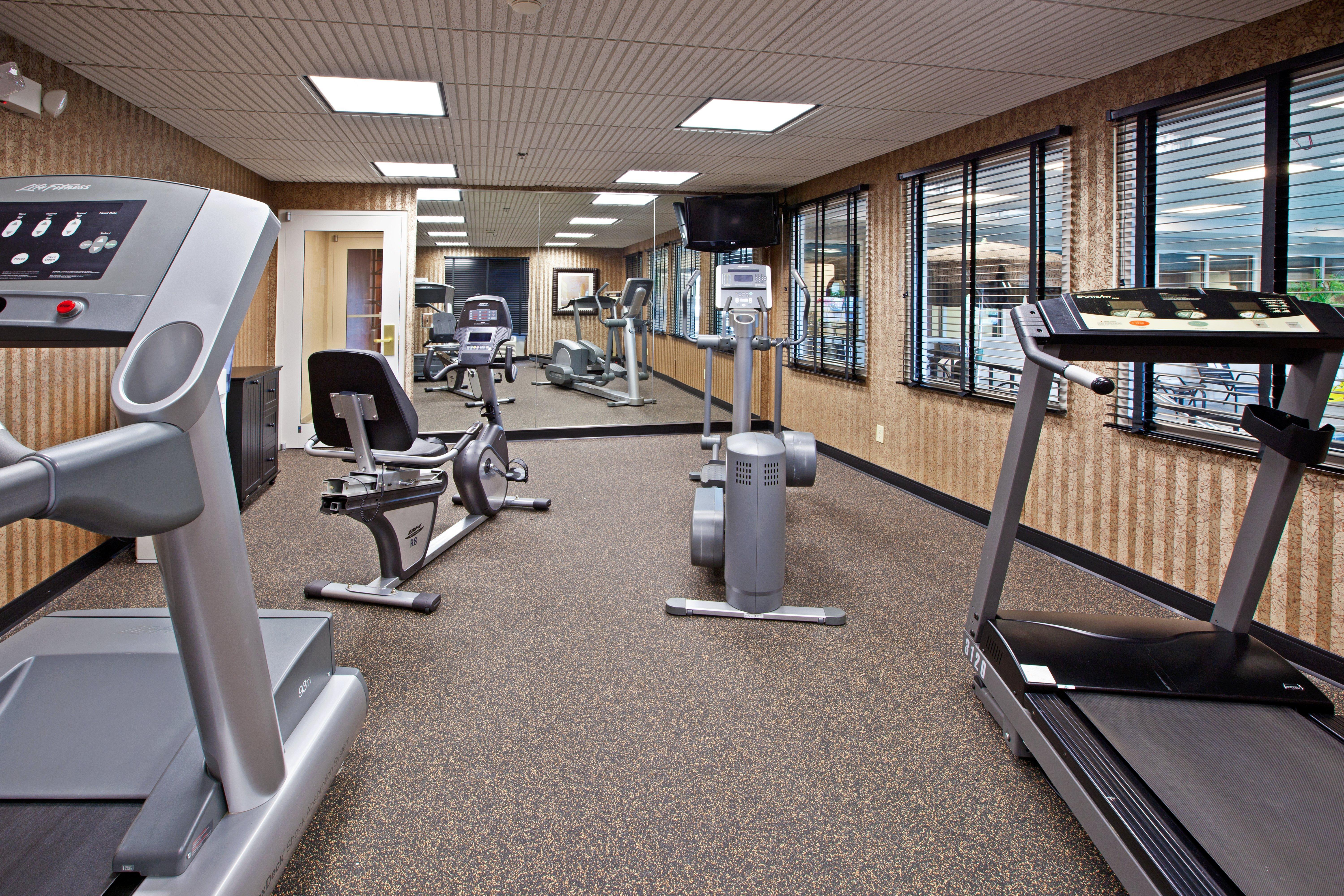 Holiday Inn Express Hotel & Suites Грийнууд Съоръжения снимка